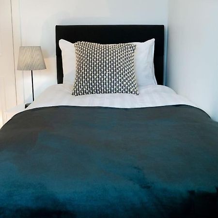Central 2 Bedroom Luxury Home Close To River Ness Ίνβερνες Εξωτερικό φωτογραφία